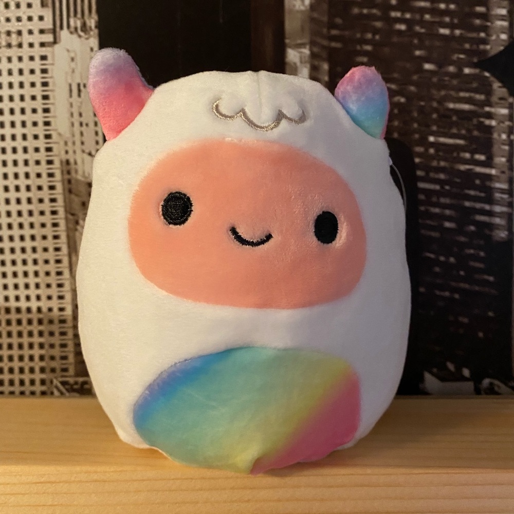 BNWT Squishmallows 5” Yuri the Yeti (Rainbow) Squishmallow with tag